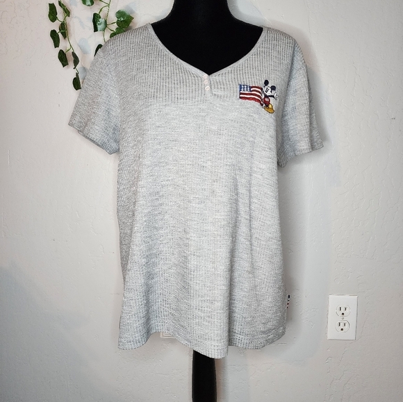 Disney Tops - Vintage Disney Mickey And American Flag Waffle Grey Tee Size Medium